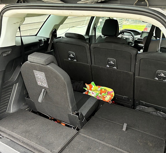 Peugeot 5008 6 of 14