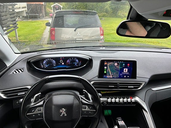 Peugeot 5008 2 of 14