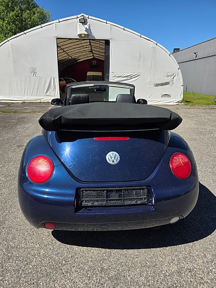 Volkswagen Beetle 5 of 27