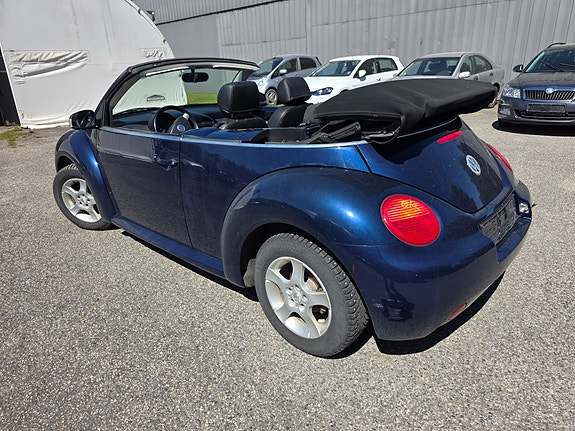 Volkswagen Beetle 4 of 27