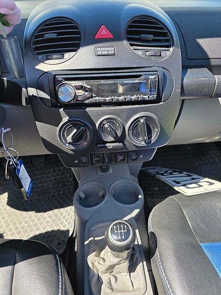 Volkswagen Beetle 18 of 27
