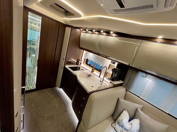 Morelo Empire Liner 118 GSB 17 of 30