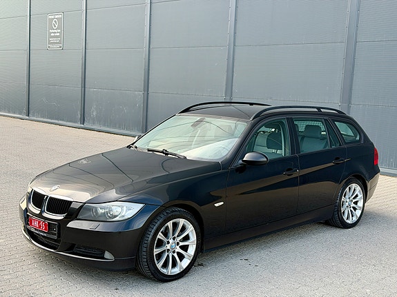 BMW 318i 2 of 21