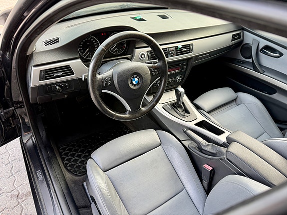 BMW 318i 12 of 21