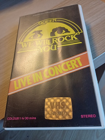 Queen | VHS | FINN Torget