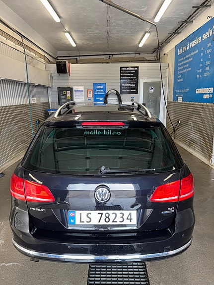 Volkswagen Passat 3 of 5