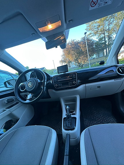 Volkswagen e-Up! 5 of 5
