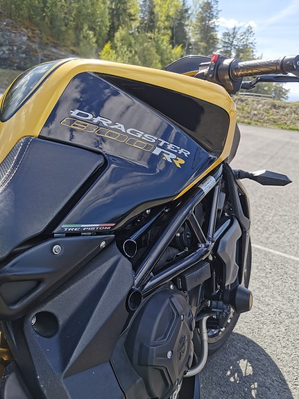 MV Agusta Brutale 800 Dragster 14 of 17