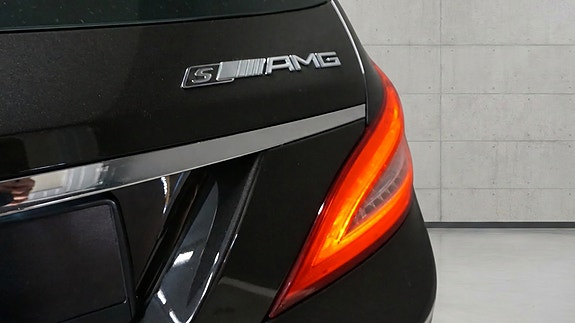 Mercedes-Benz CLS63 9 of 30
