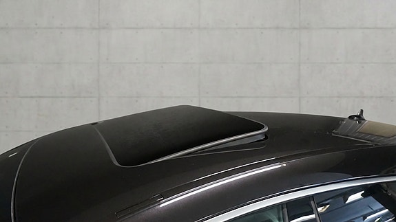 Mercedes-Benz CLS63 8 of 30