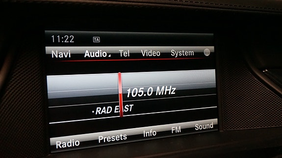 Mercedes-Benz CLS63 24 of 30