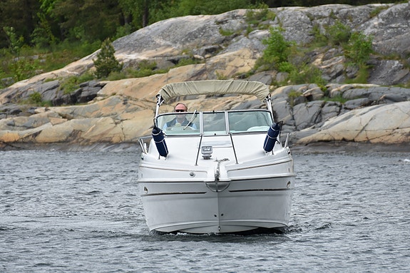 NY PRIS! Velholdt Glastron GS 279 med Volvo Penta 350 hk V8. Motorblokk fra 2017 3 of 30