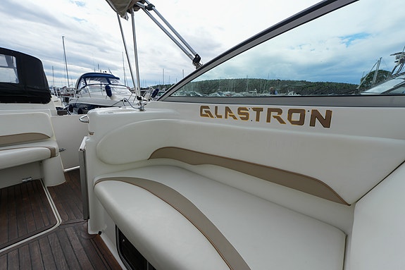 NY PRIS! Velholdt Glastron GS 279 med Volvo Penta 350 hk V8. Motorblokk fra 2017 20 of 30