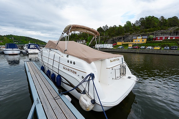 NY PRIS! Velholdt Glastron GS 279 med Volvo Penta 350 hk V8. Motorblokk fra 2017 30 of 30