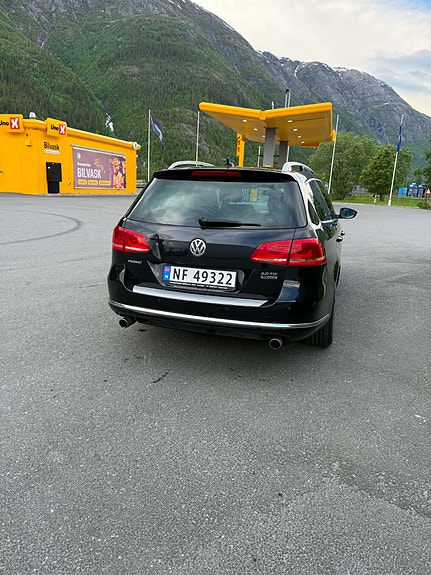 Volkswagen Passat 26 of 27