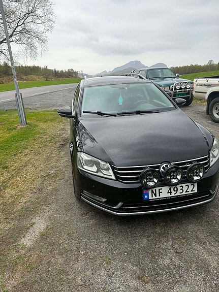 Volkswagen Passat 7 of 27