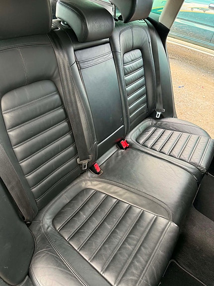 Volkswagen Passat 17 of 27