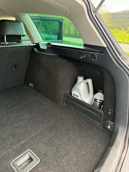 Volkswagen Passat 13 of 27