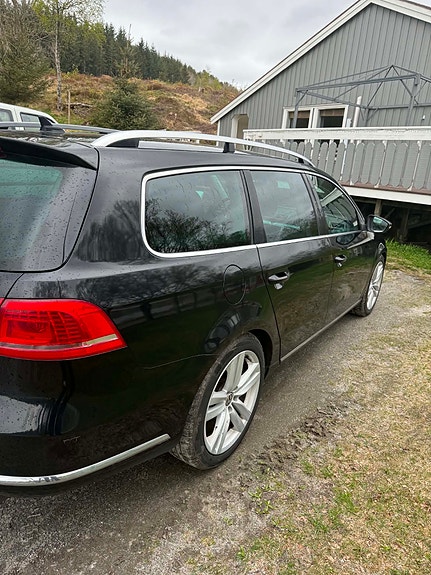 Volkswagen Passat 5 of 27