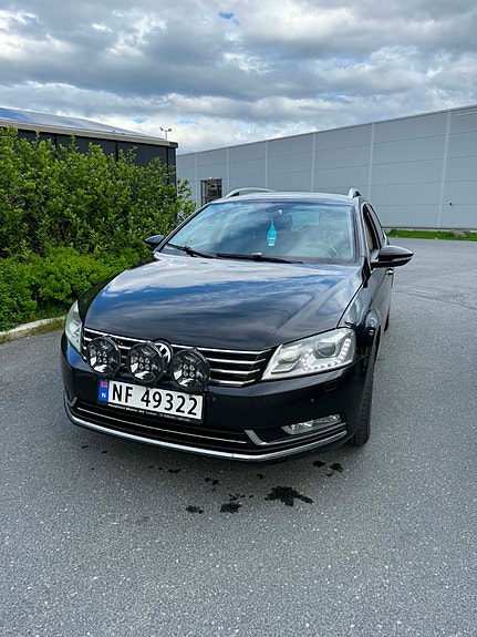 Volkswagen Passat 24 of 27