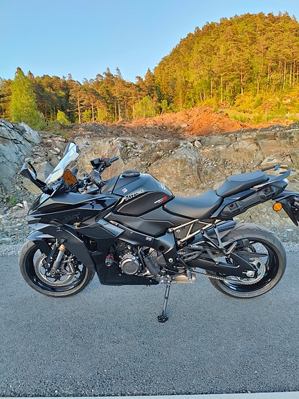 Suzuki GSX-S 1000 GT 19 of 21