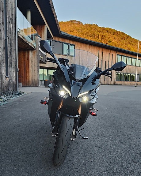 Suzuki GSX-S 1000 GT 9 of 21