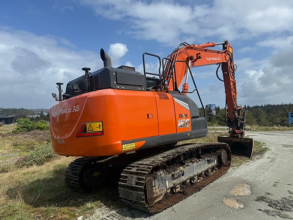 Hitachi ZX160LC-7 3 of 5