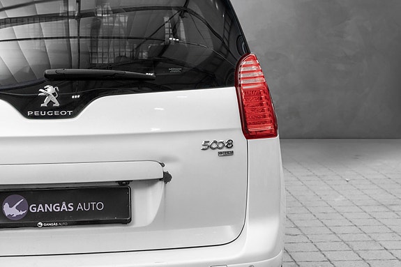 Peugeot 5008 10 of 24