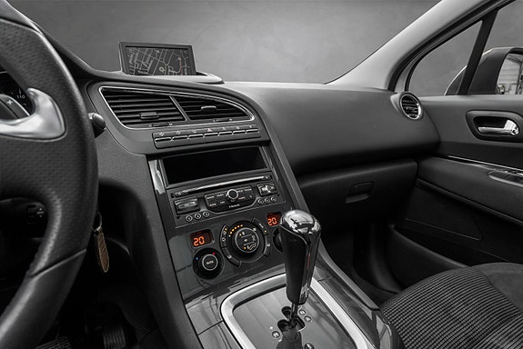 Peugeot 5008 14 of 24