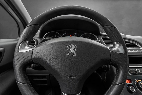 Peugeot 5008 17 of 24