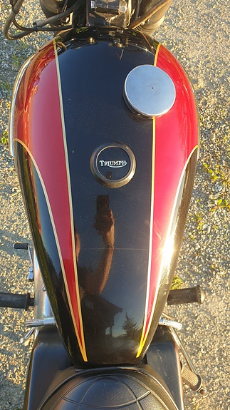 Triumph BONNEVILLE 8 of 10