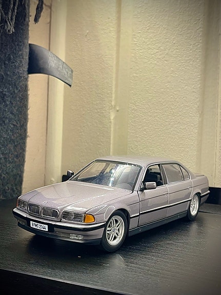 Product image 2 of 9