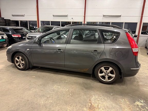 Hyundai i30 3 of 5
