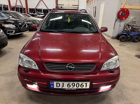 Opel Astra 4 of 5