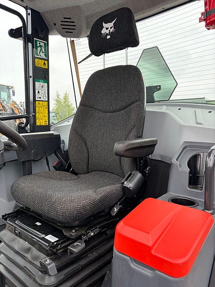 Bobcat L95 / Snöfräs / S o V Däck 5 of 5