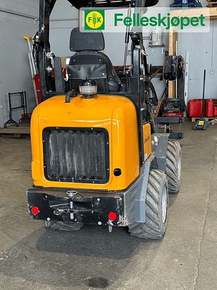Giant D2635W 4 of 5