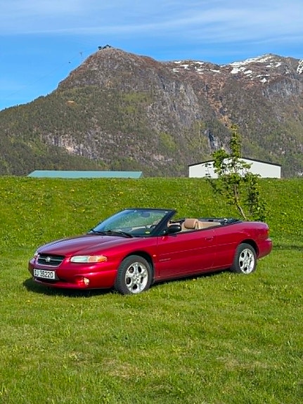 Chrysler Stratus 2 of 5
