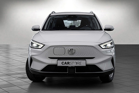 MG ZS EV 3 of 5