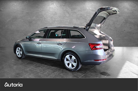 Skoda Superb 22 of 25