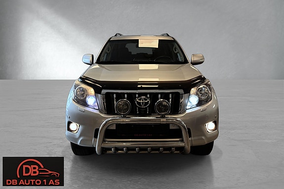Toyota Land Cruiser 2 of 5