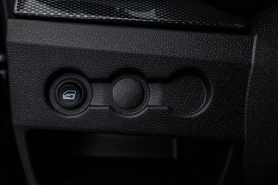 Aixam S10 Coupe 7' skjerm, Apple CarPlay, Subwoofer 13 of 28