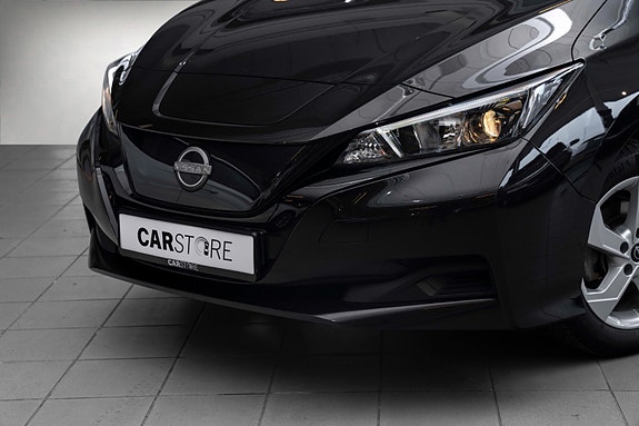 Nissan Leaf 2 of 5