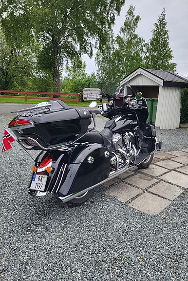 INDIAN Roadmaster 2 of 5