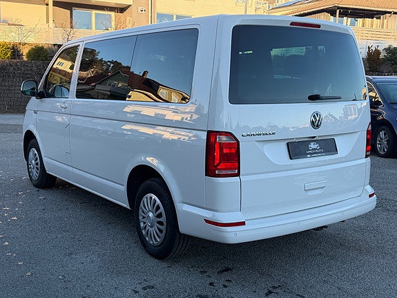 Volkswagen Caravelle 4 of 5