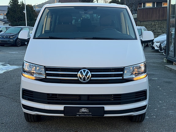 Volkswagen Caravelle 2 of 5