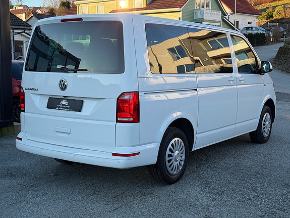 Volkswagen Caravelle 5 of 5