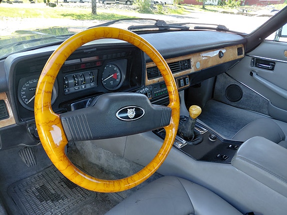 Jaguar XJS 9 of 18