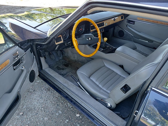 Jaguar XJS 8 of 18