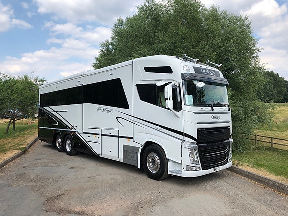 Volvo Oakley Supremacy Hestebil / Motorsport