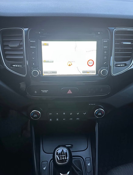 Kia Carens 14 of 14